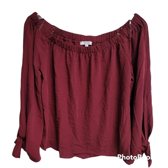 Active USA burgundy off the shoulder blouse - Picture 9 of 9